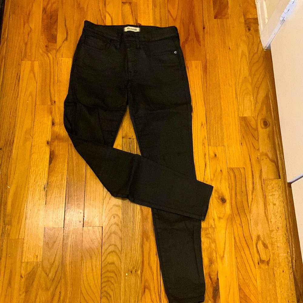Madewell Size 27 Black coated 9” rise skinny jeans. Comfy. Look great on!